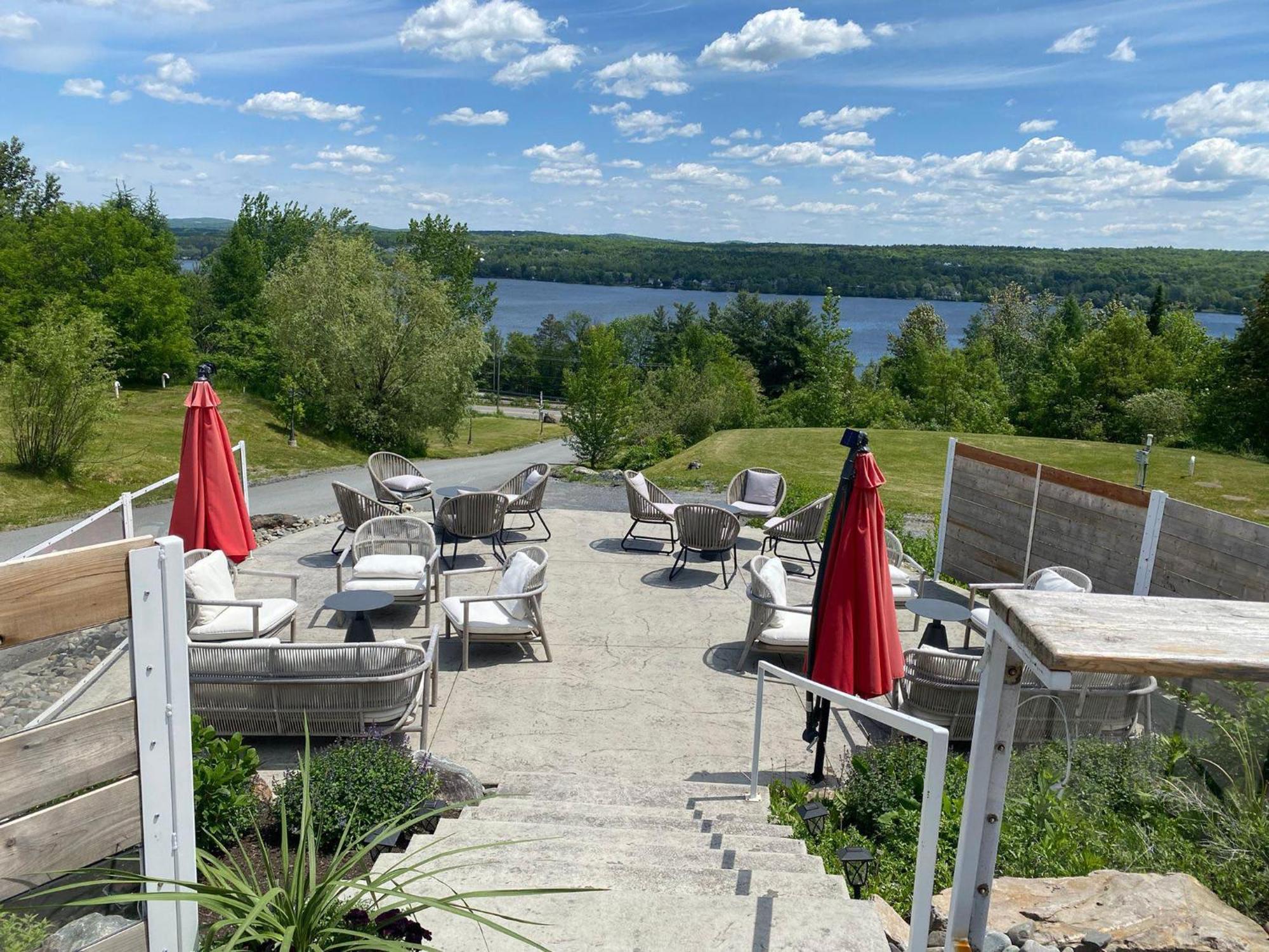 Location Au Sommet Du Lac Magog Exterior photo